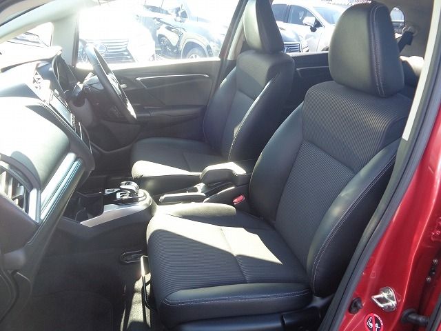 HONDA FIT HYBRID 2019