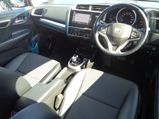 HONDA FIT HYBRID 2019