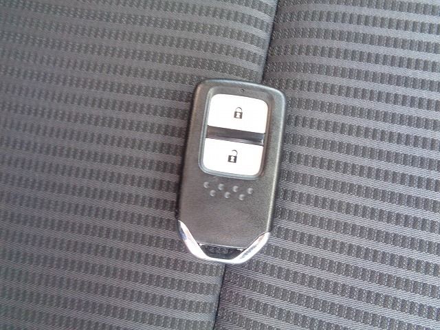 HONDA FIT HYBRID 2019