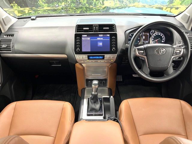 TOYOTA LANDCRUISER PRADO 2022