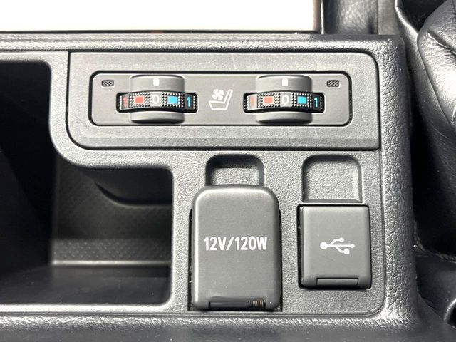 TOYOTA LANDCRUISER PRADO 2022