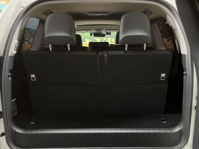 TOYOTA LANDCRUISER PRADO 2023