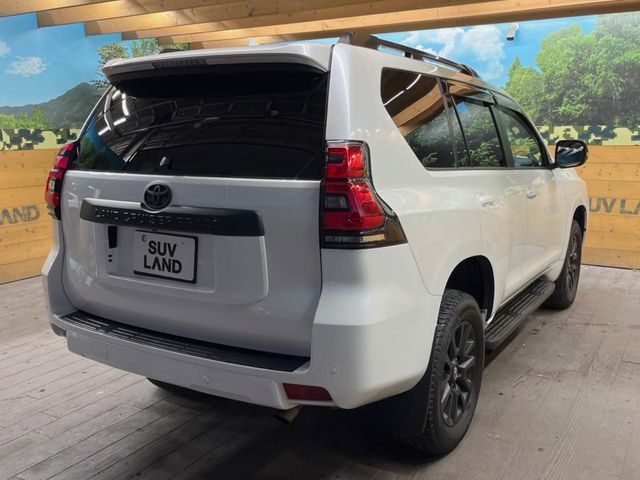 TOYOTA LANDCRUISER PRADO 2023