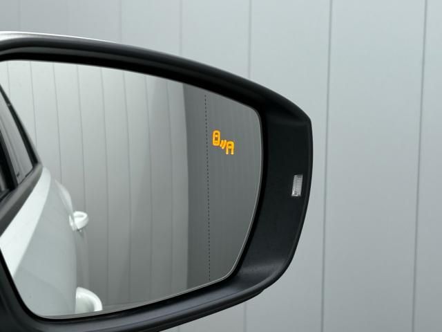 VOLKSWAGEN VOLKSWAGEN T-Roc 2023