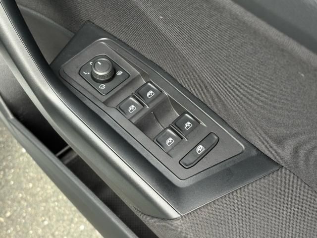 VOLKSWAGEN VOLKSWAGEN T-Roc 2023