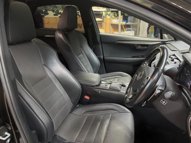 TOYOTA LEXUS NX300h 2019