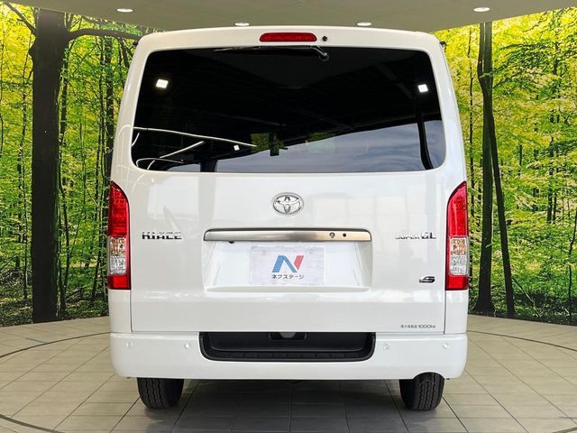 TOYOTA HIACE van 2WD 2025