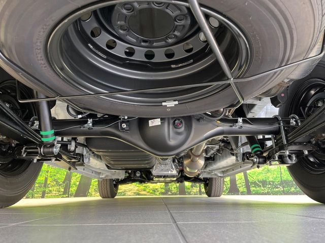 TOYOTA HIACE van 2WD 2025