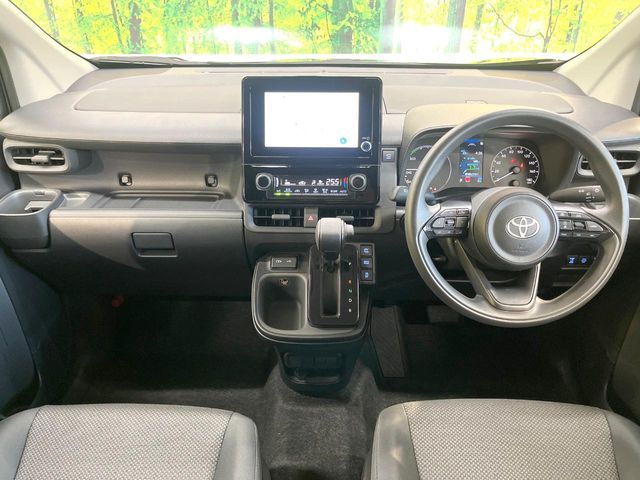 TOYOTA SIENTA HYBRID 2025