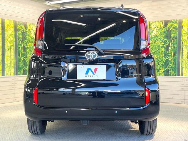 TOYOTA SIENTA HYBRID 2025