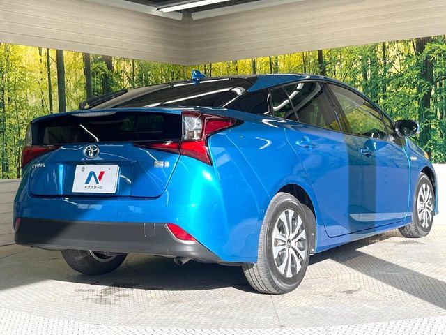 TOYOTA PRIUS 2019