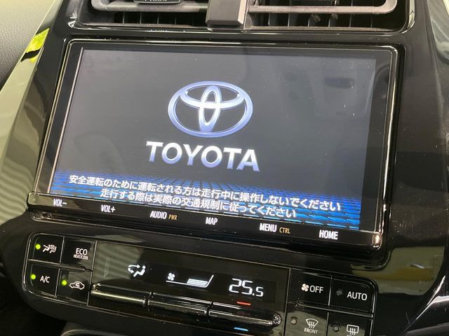 TOYOTA PRIUS 2018