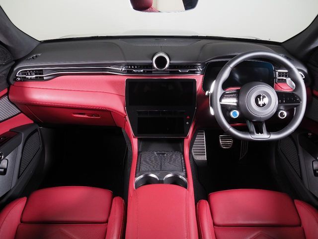 MASERATI MASERATI Grecale 2024