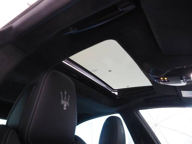 MASERATI MASERATI GHIBLI Sedan 2022