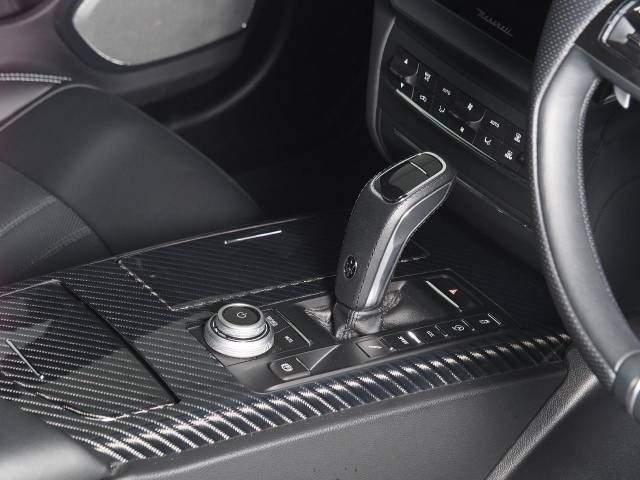 MASERATI MASERATI GHIBLI Sedan 2022