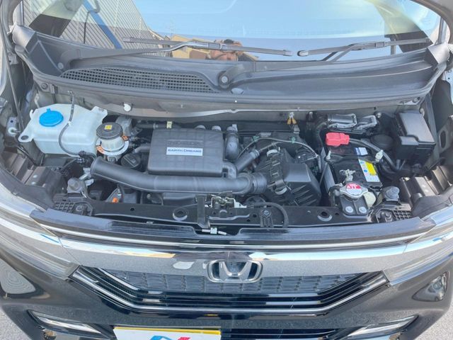 HONDA N BOX CUSTOM 2018