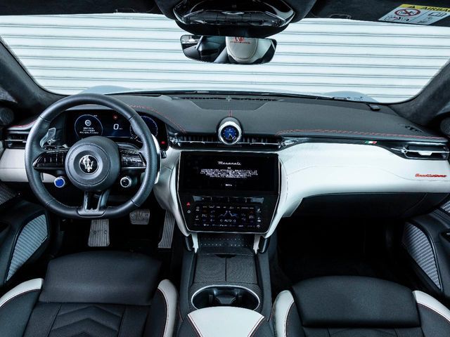 MASERATI MASERATI GRANTURISMO 2024