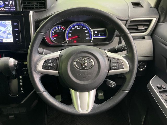 TOYOTA ROOMY 2018