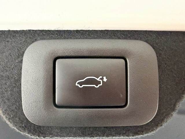 TOYOTA CROWN CROSSOVER 2023