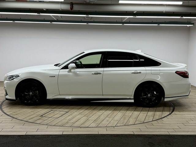 TOYOTA CROWN sedan hybrid 2018