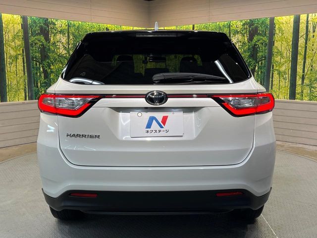 TOYOTA HARRIER 2WD 2018