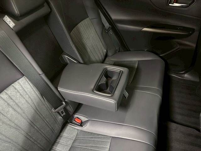 TOYOTA HARRIER 2WD 2024