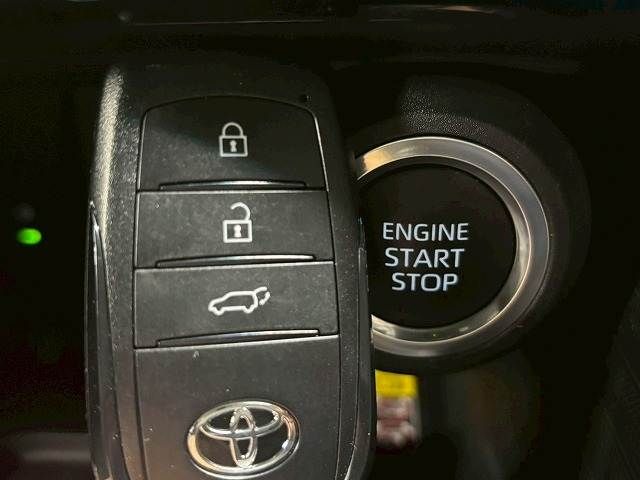 TOYOTA HARRIER 2WD 2024