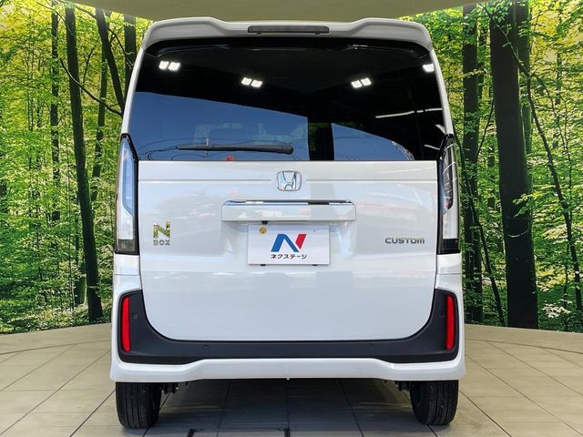HONDA N BOX CUSTOM 2024