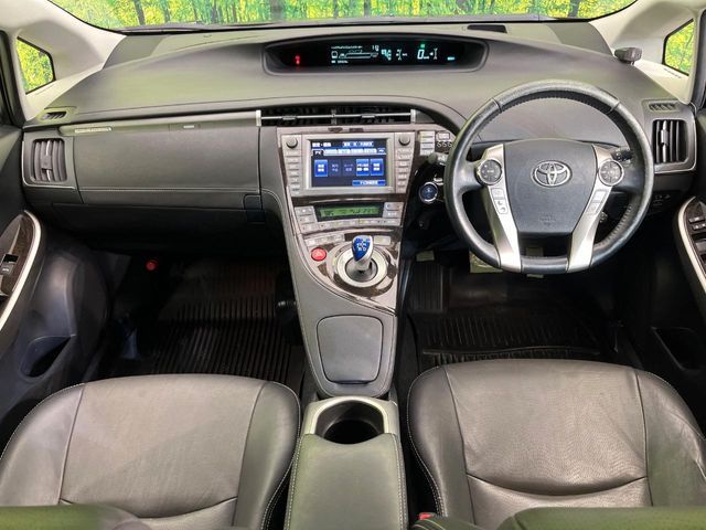 TOYOTA PRIUS PHV 2014