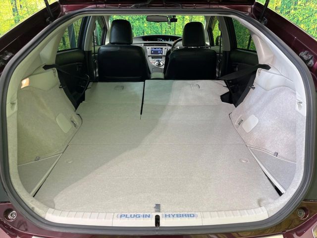 TOYOTA PRIUS PHV 2014