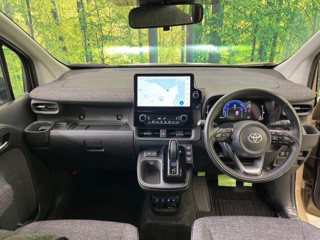 TOYOTA SIENTA HYBRID 2022