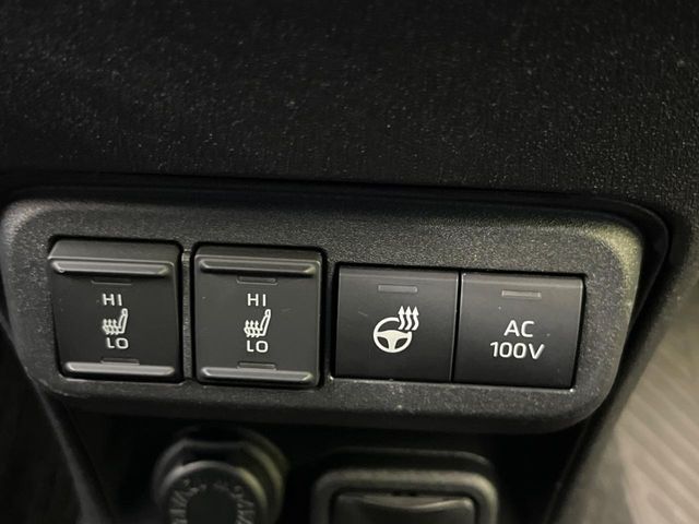 TOYOTA SIENTA HYBRID 2022