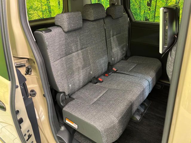 TOYOTA SIENTA HYBRID 2022