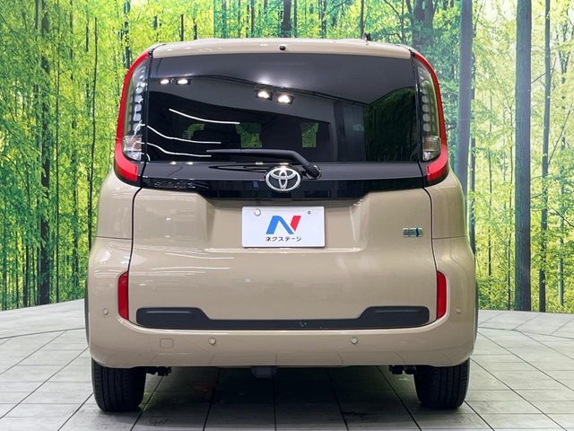 TOYOTA SIENTA HYBRID 2022