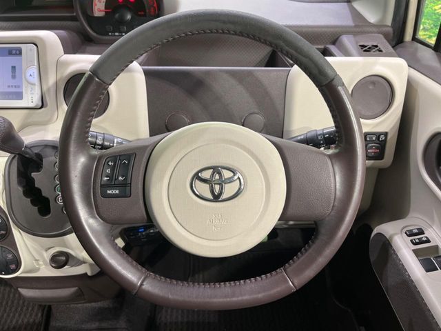 TOYOTA PORTE 2013