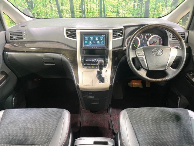 TOYOTA VELLFIRE 4WD 2013