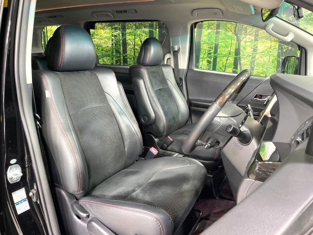 TOYOTA VELLFIRE 4WD 2013