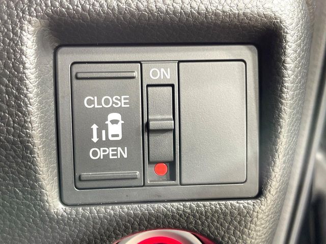 HONDA N BOX CUSTOM 2022