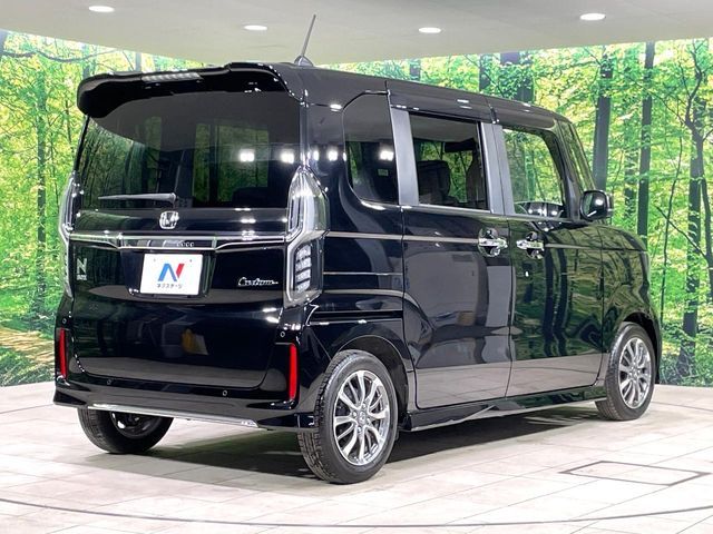 HONDA N BOX CUSTOM 2022