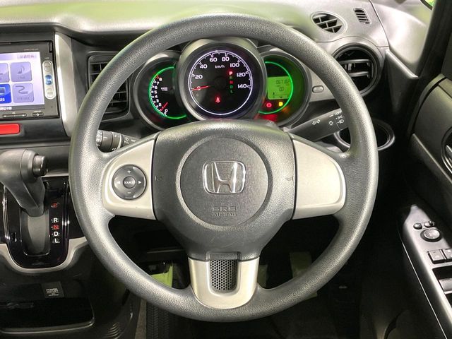 HONDA N BOX 2015