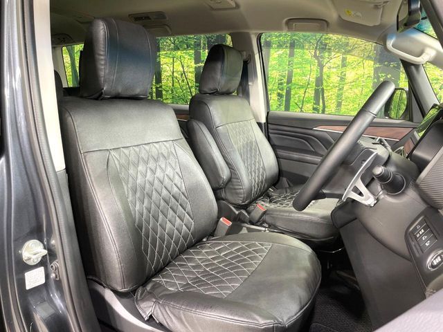 MITSUBISHI DELICA D:5 4WD 2023