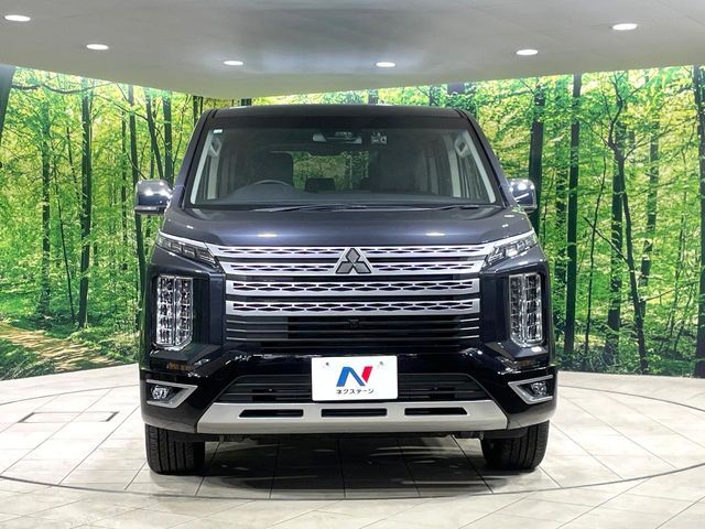 MITSUBISHI DELICA D:5 4WD 2023