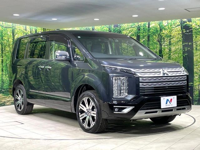 MITSUBISHI DELICA D:5 4WD 2023