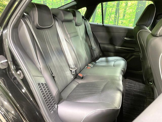 TOYOTA CROWN sedan hybrid 2018