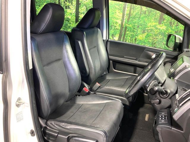 HONDA STEPWAGON SPADA 2012