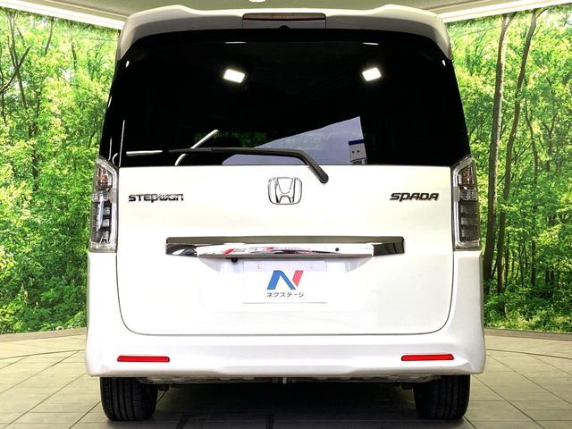 HONDA STEPWAGON SPADA 2012