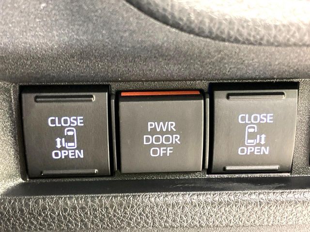 TOYOTA SIENTA HYBRID 2025