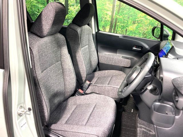 TOYOTA SIENTA HYBRID 2025