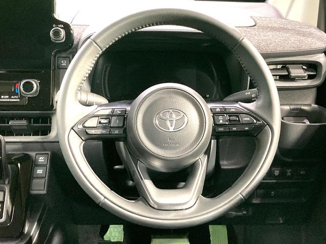 TOYOTA SIENTA HYBRID 2025