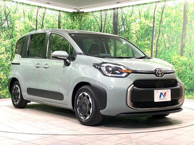 TOYOTA SIENTA HYBRID 2025